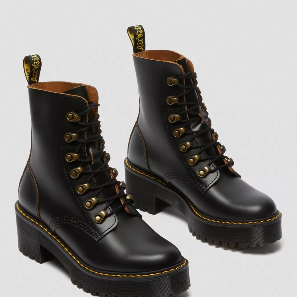 LEONA WOMEN'S VINTAGE SMOOTH LEATHER HEELED BOOTS